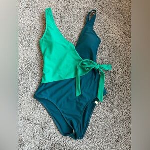 Summersalt Perfect Wrap One Piece Swimsuit - Size 4